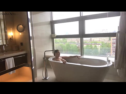 ❤️ Потрясающая Малышка Страстно Дрочит Киску в Ванной ️ Секс видео на нашем сайте ❌